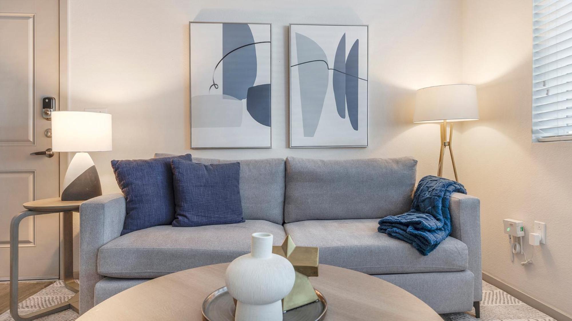Velaire Apartments By Barsala Glendale Bagian luar foto