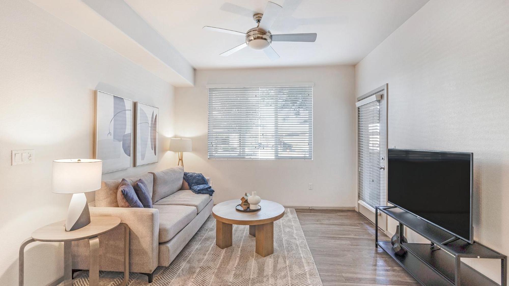 Velaire Apartments By Barsala Glendale Bagian luar foto